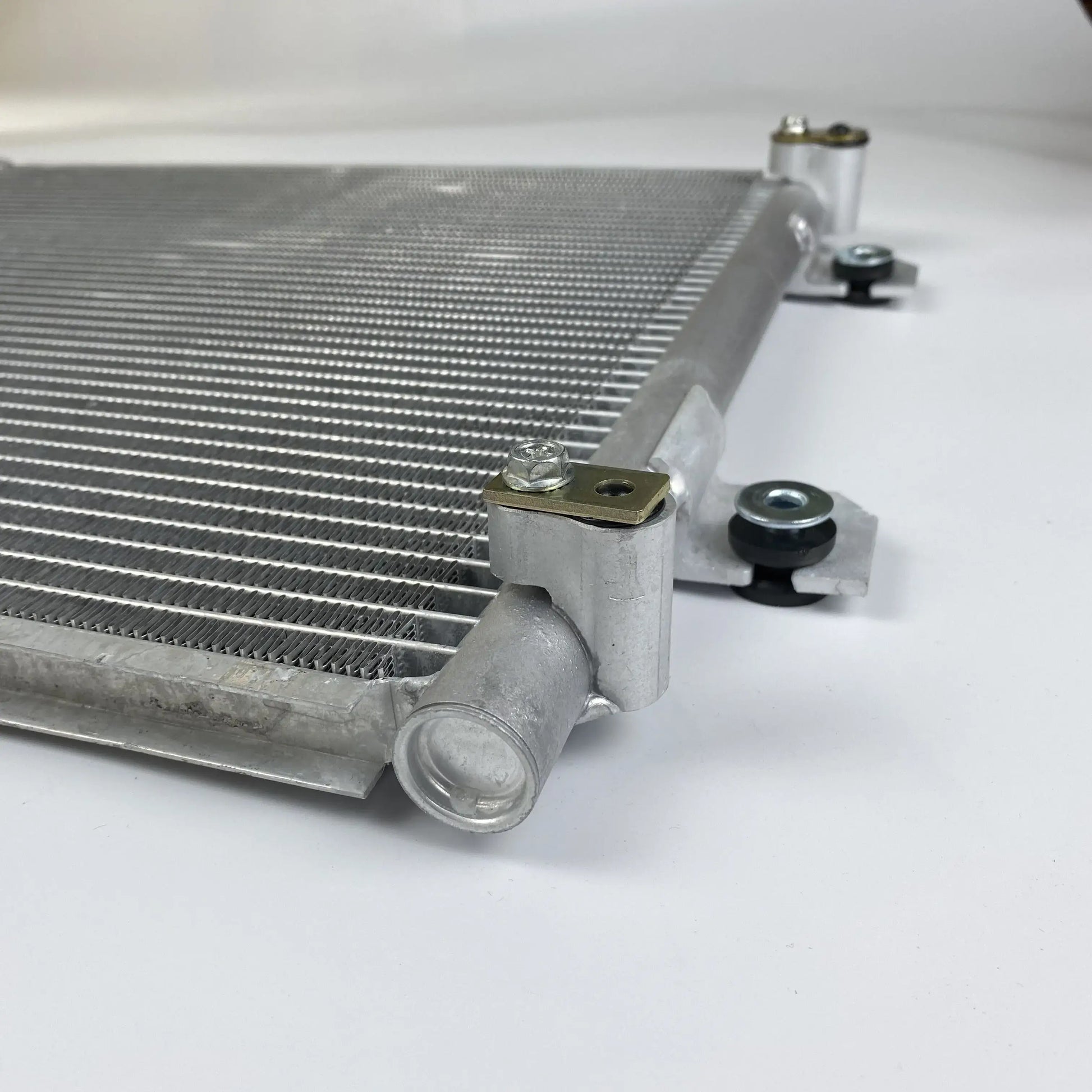 Radiator Condenser 4704924 for Hitachi ZX200-5G Excavators