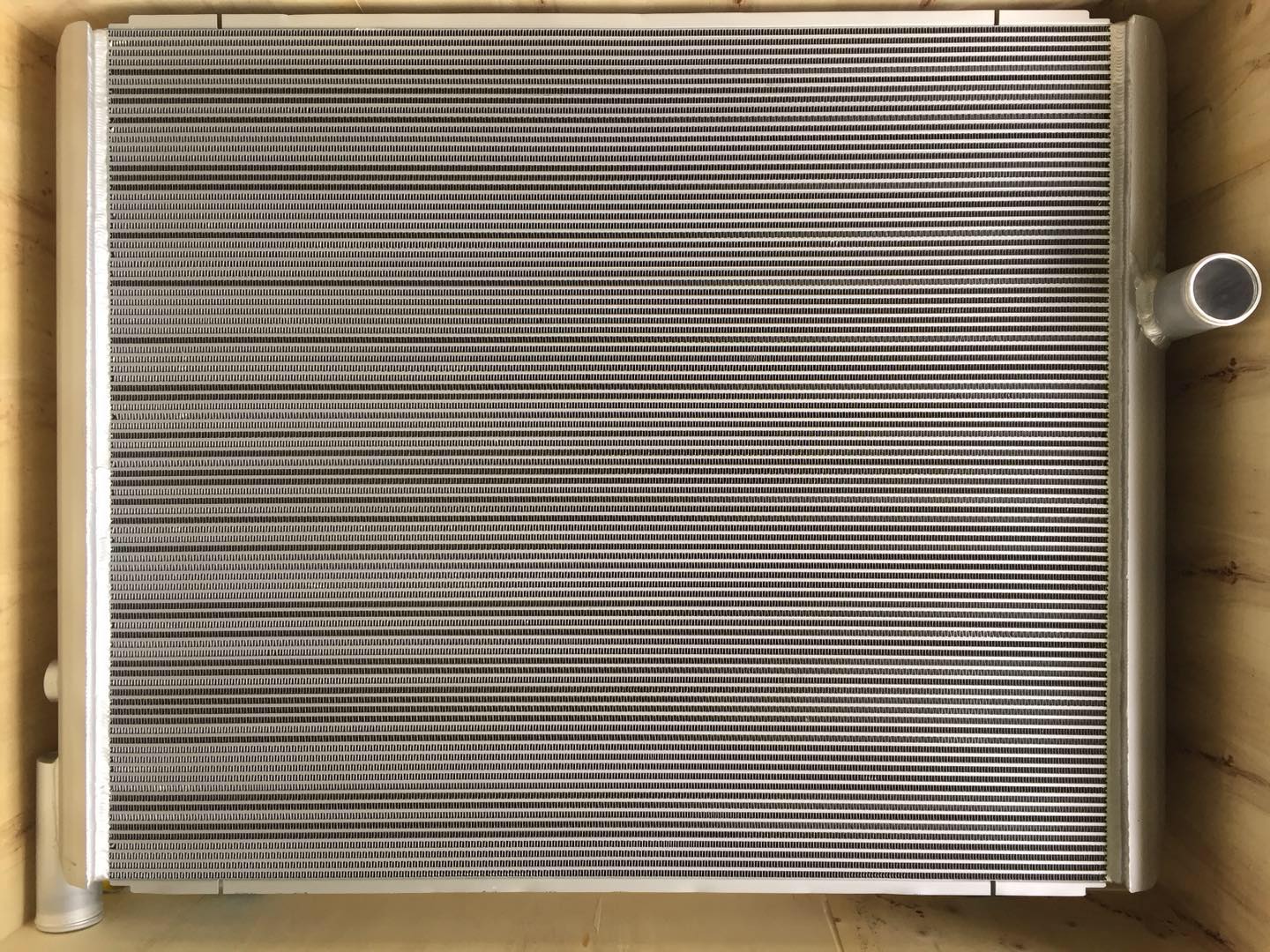 Water Radiator 332-4567 for CAT 740B, 735B ADT Trucks