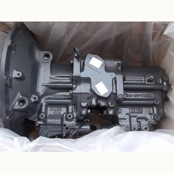 Hydraulic Main Pump 708-27-02015 for Komatsu PC300-3