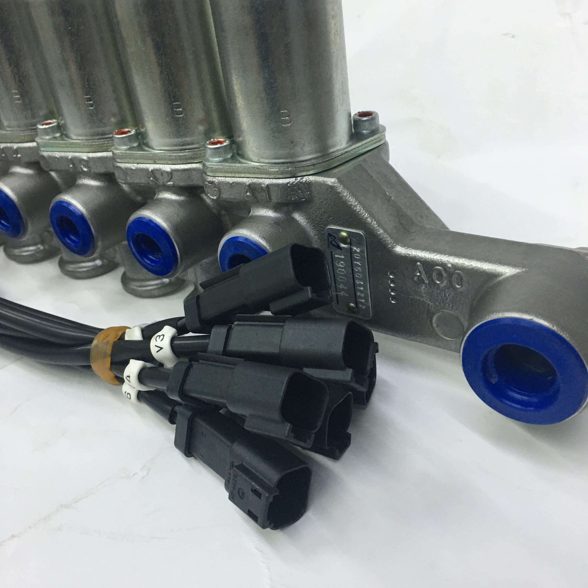 Control Valve Solenoid Assembly 20Y-60-41621 Komatsu PC200-8