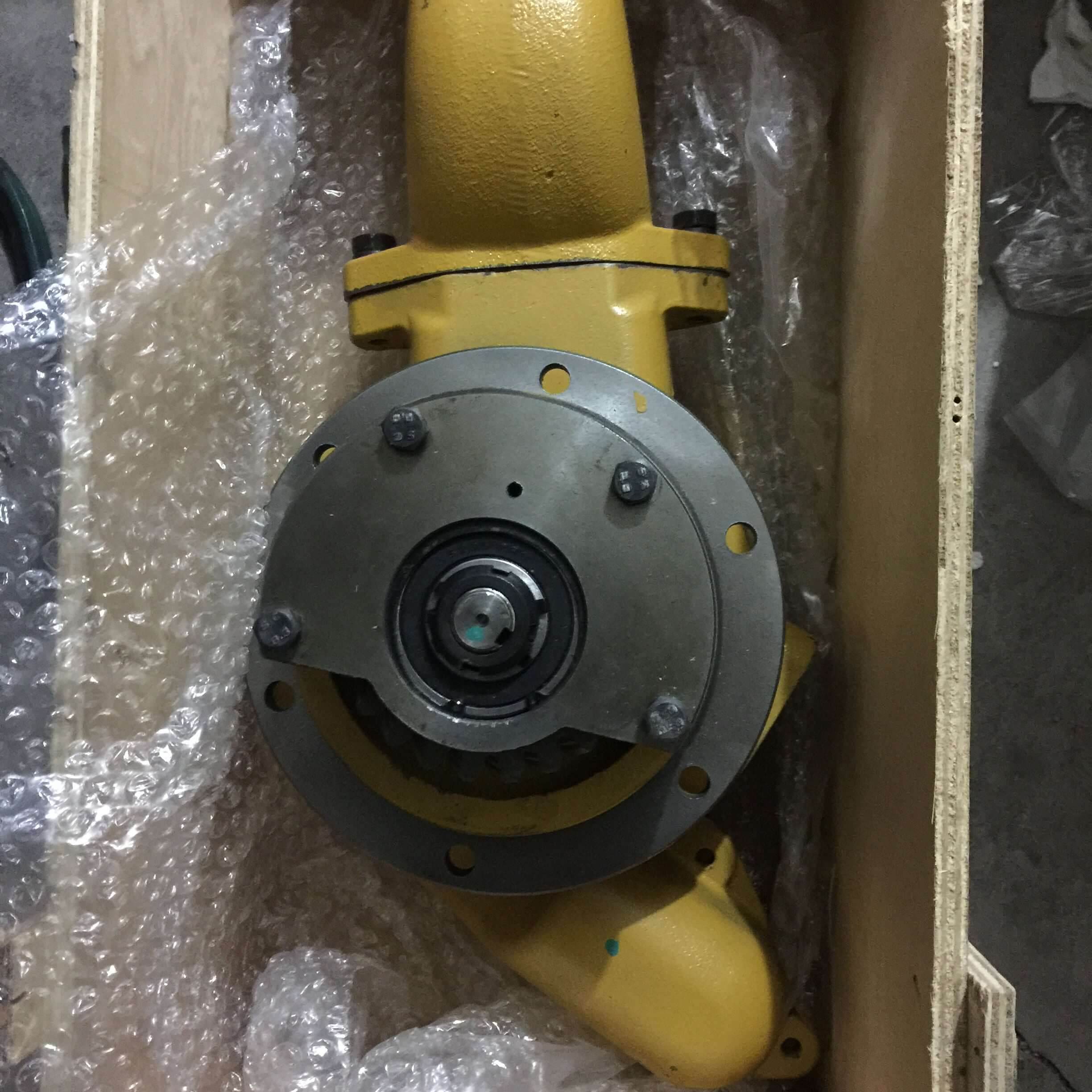 Water Pump 6124-61-1004 for Komatsu D155A-1 Bulldozer