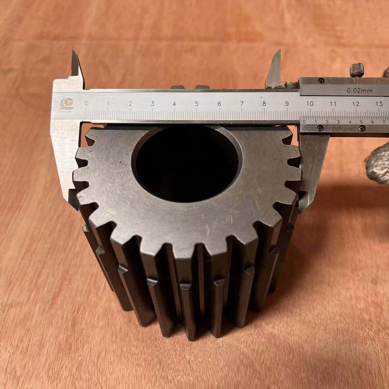 Swing Motor 2nd SUN GEAR for R250 R245 HYUNDAI Excavator