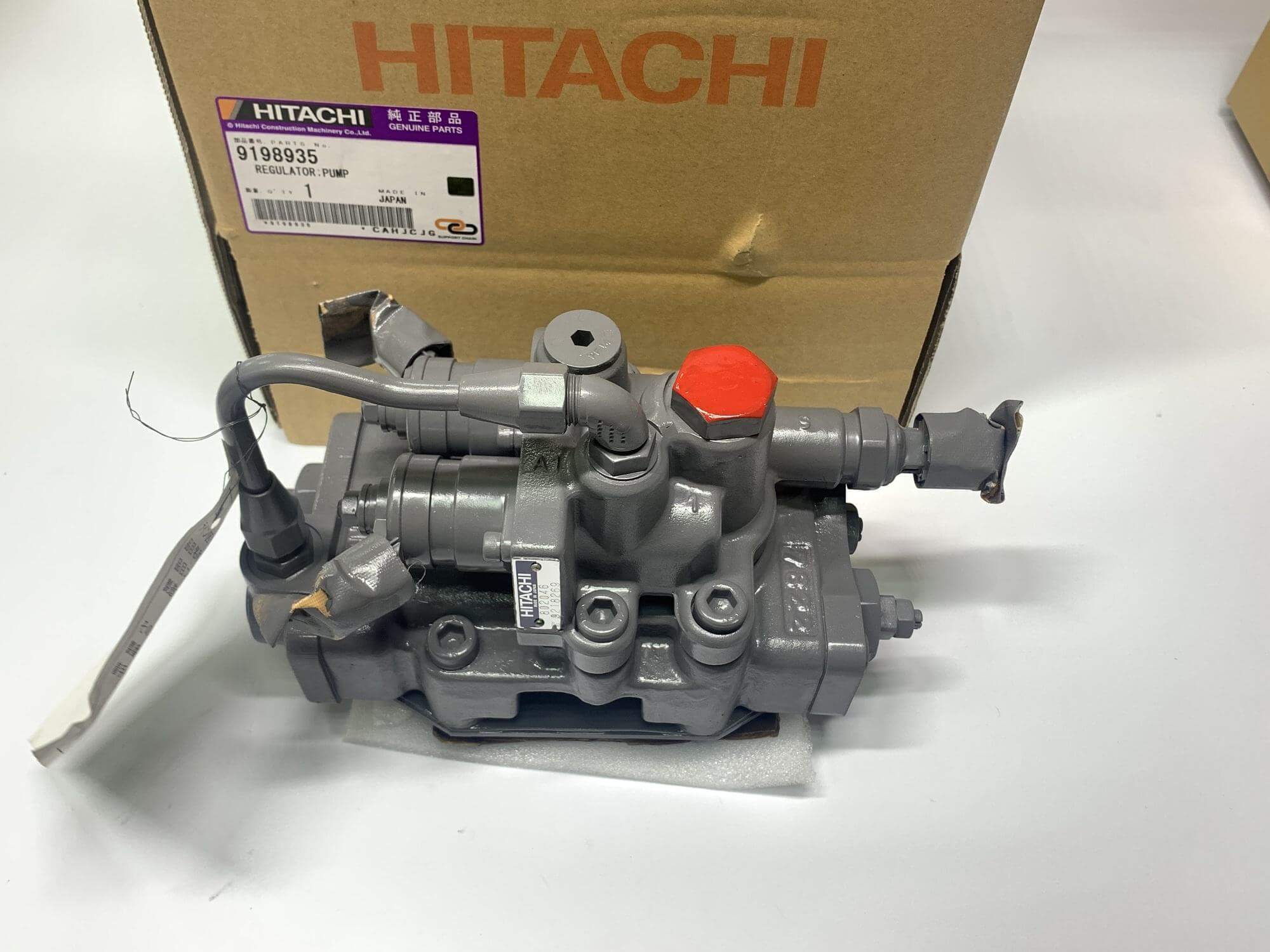 Hydraulic Pump Regulator ZX200LC ZX200 Excavator Pump Regulator 9198935