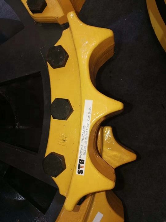 Sprocket Teeth 10Y-18-00011 10Y-18-00012 for Shantui SD13