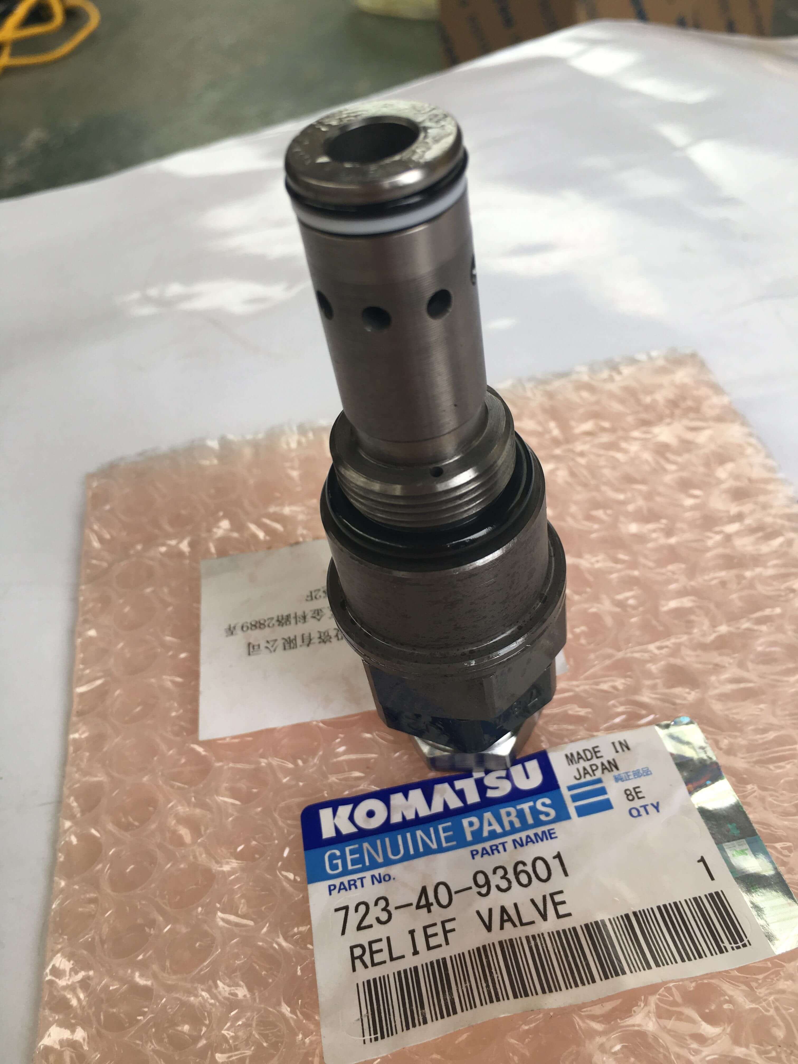 Relief Valve 723-40-93600 for Komatsu PC200-8