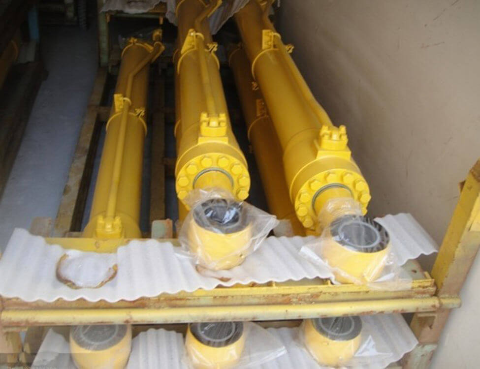 Bucket Cylinder 707-01-XZ851 707-01-XA991 - Komatsu PC200-7