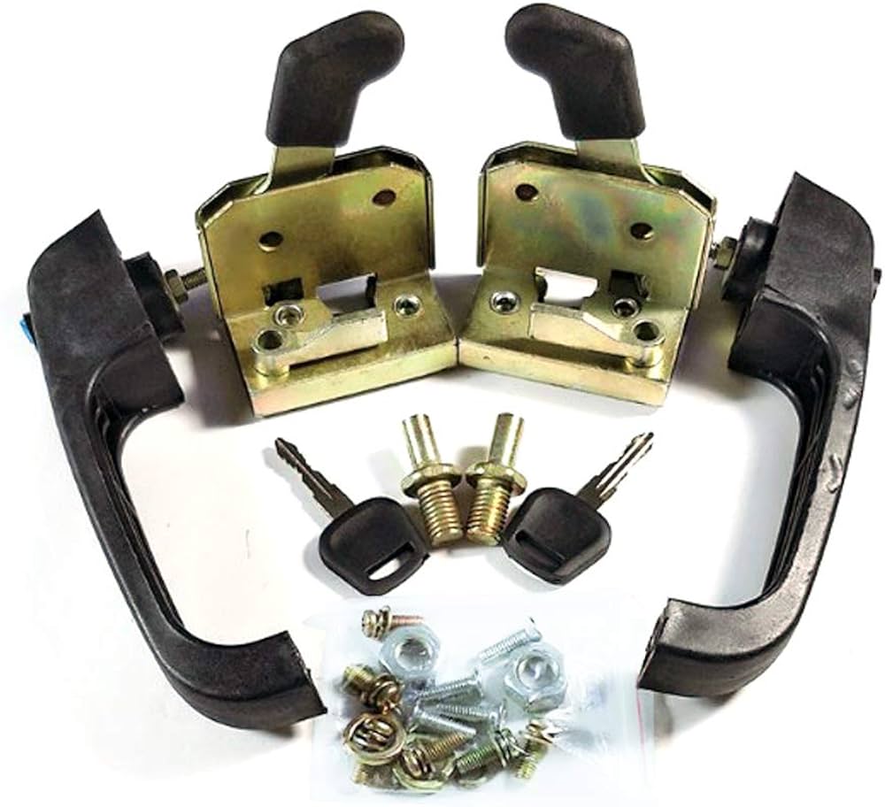 Excavator door handles and locking mechanisms