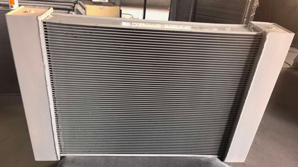 Radiator VOE11110503 11110503 for VOLVO L70E