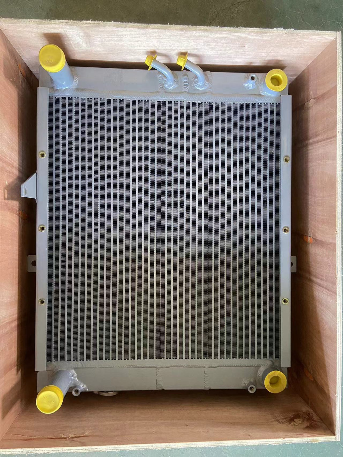 Radiator 42N-03-11170 for Komatsu Loader, Excavator WB142, WB146, WB146PS, WB156