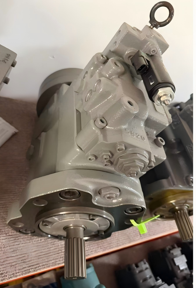 4667614 Fan Hyd-Pump Hitachi