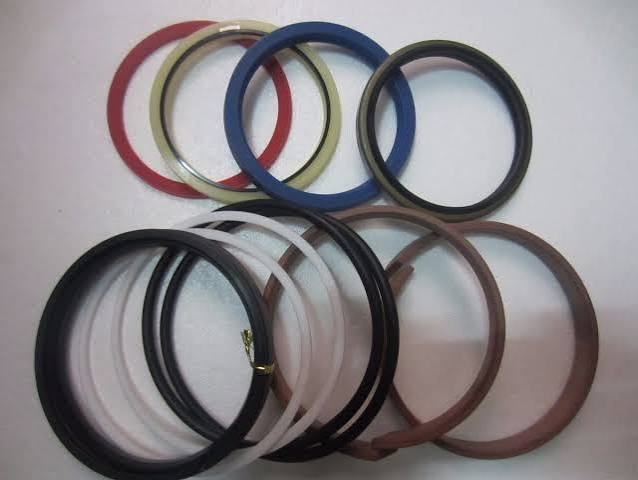 Boom Cylinder Seal Kit 707-99-67300 for Komatsu PC400-6 PC400LC-6 PC450-6 PC450LC-6 Excavator