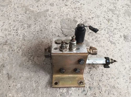 Cut-Off Valve 31LH-40400 for Hyundai HL730-9 HL730-9A Wheel Loader