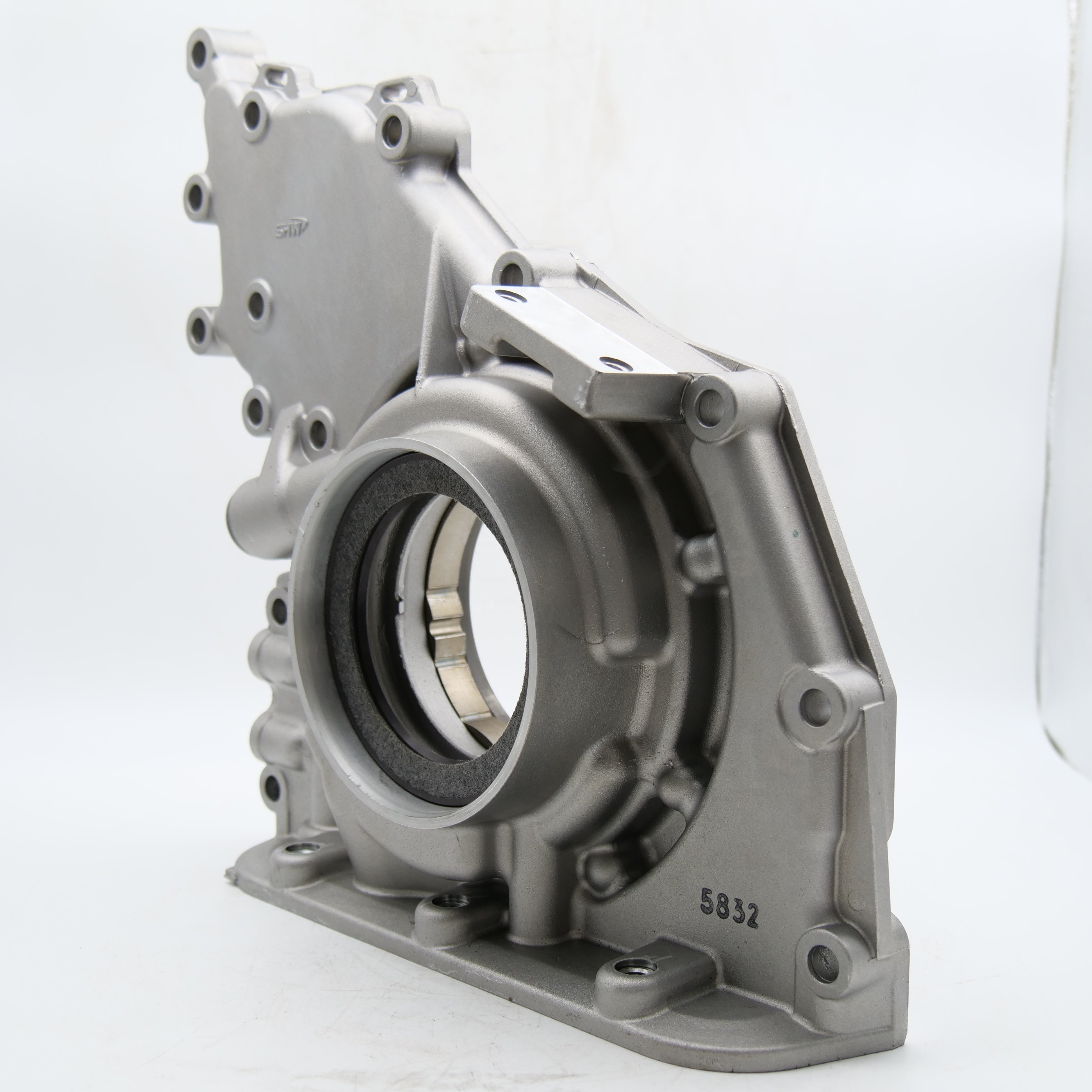 Front Cover Oil Pump VOE04515832 for Volvo D7E Engine