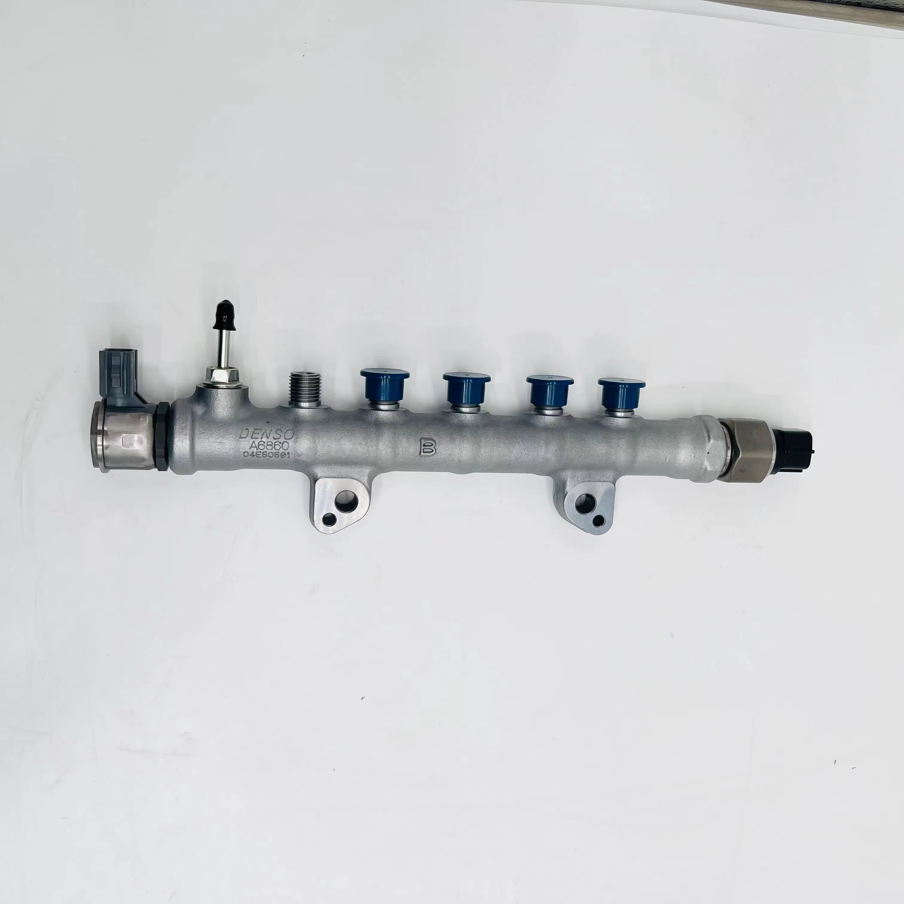 Common Rail Pipe 23810-0E010 095600-5470 for Toyota Hilux
