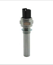 Load image into Gallery viewer, Oil Pressure Switch VOE15090261 - OEM Replacement