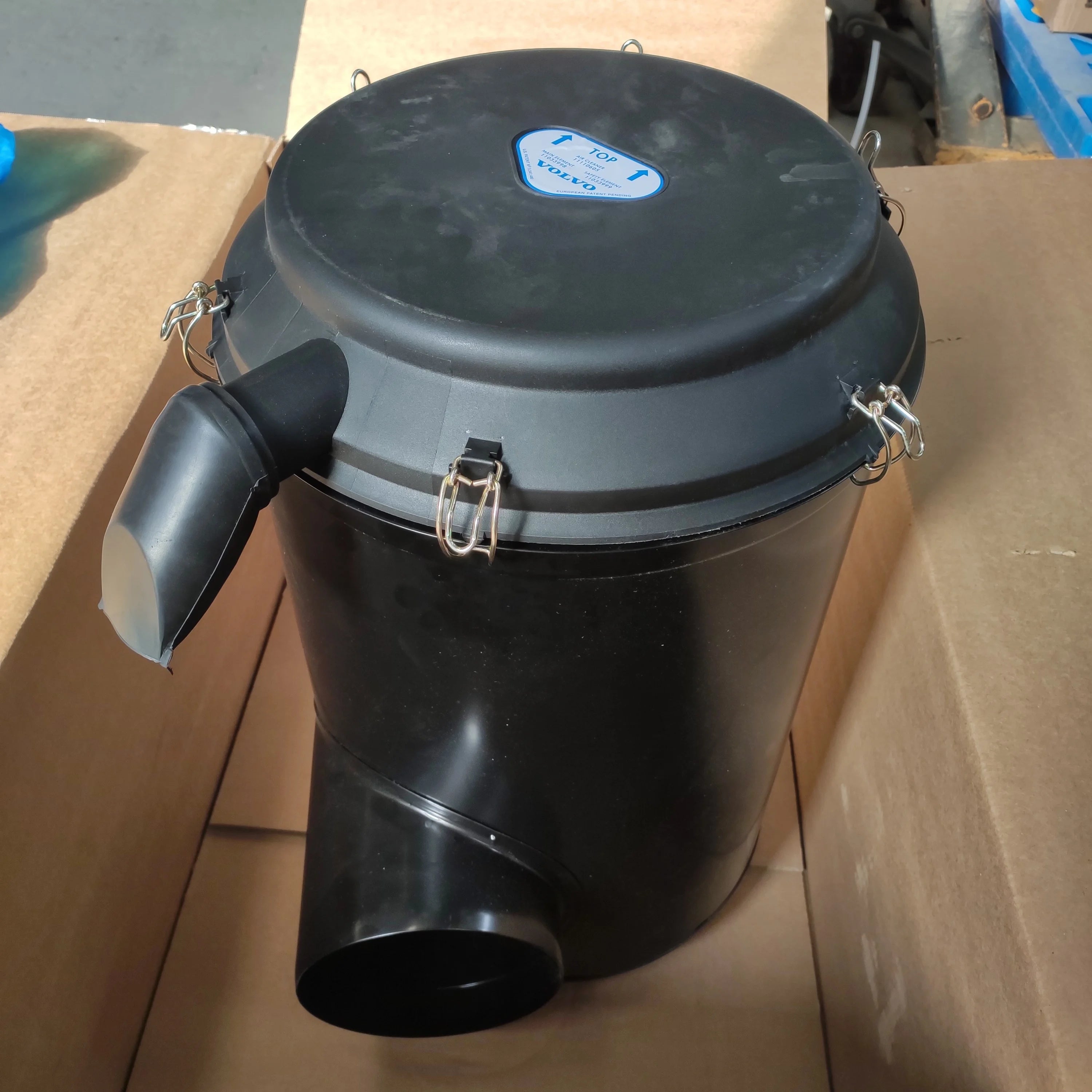Air Cleaner 11110605 VOE11110605 for Volvo Loaders & Trucks