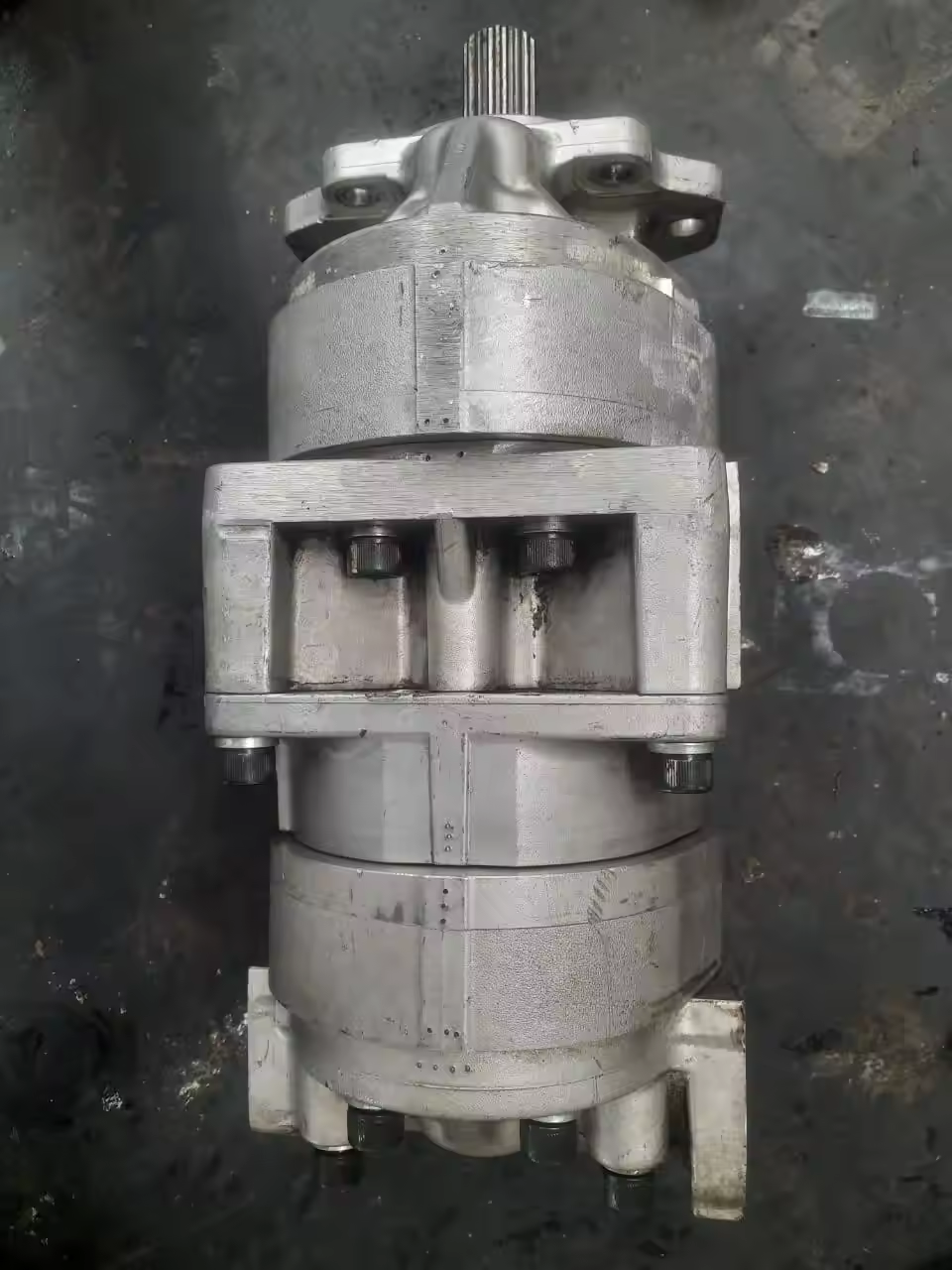 Hydraulic Gear Pump 705-52-31080 for Komatsu WA600-3 WA600-3D Wheel Loader