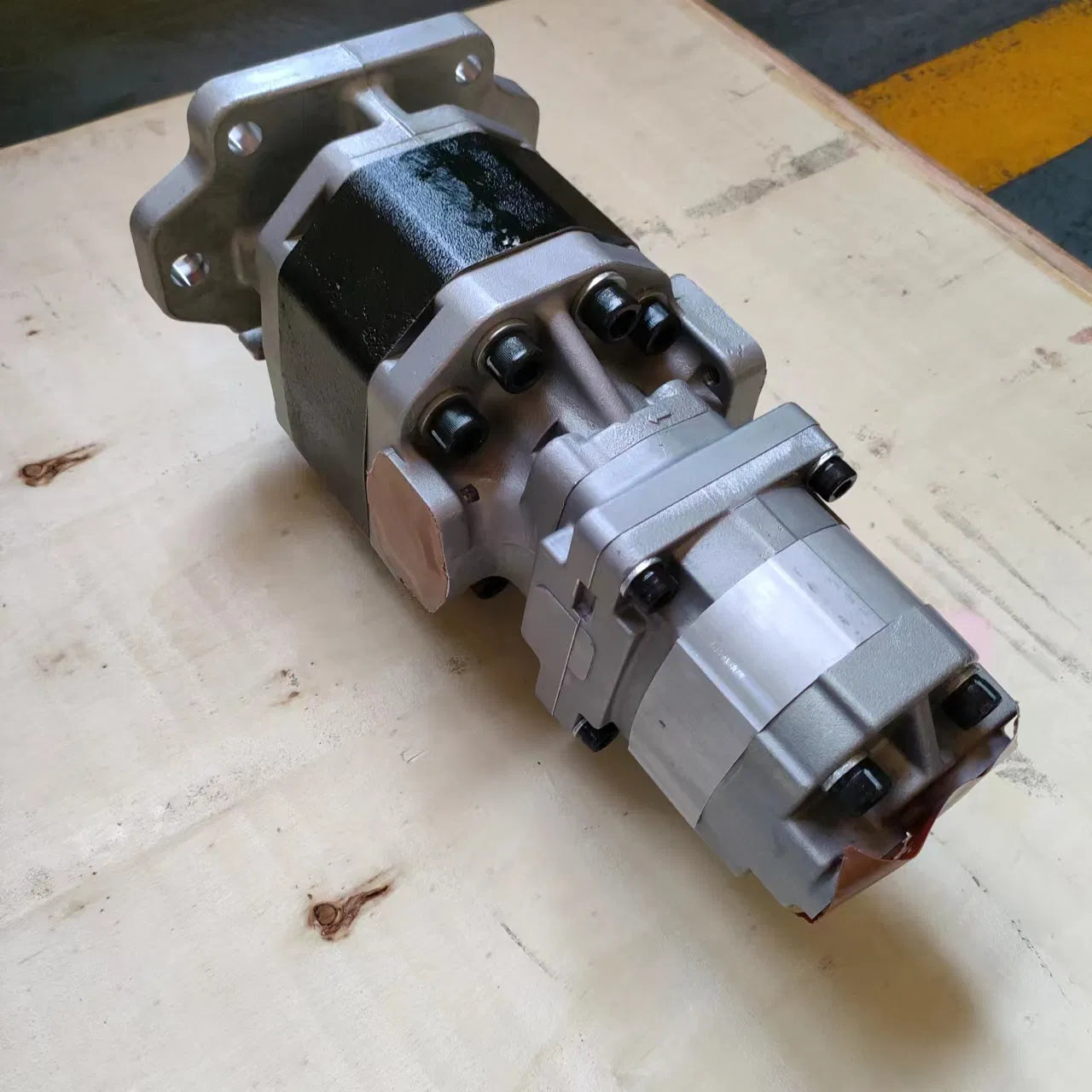 Hydraulic Gear Pump 705-95-05140 for Komatsu HD465-7R HD605-7R Off-Highway Truck
