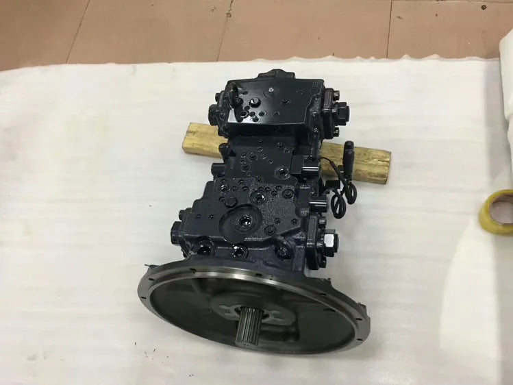 Hydraulic Piston Main Pump 707-1U-00111 for Komatsu PC650-8 PC600-8 Excavator