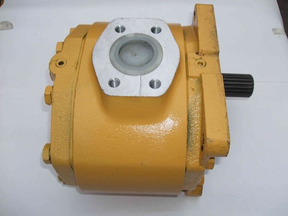 Hydraulic Gear Pump 07446-66103 for Komatsu D60A-8 D60E-8 Bulldozer