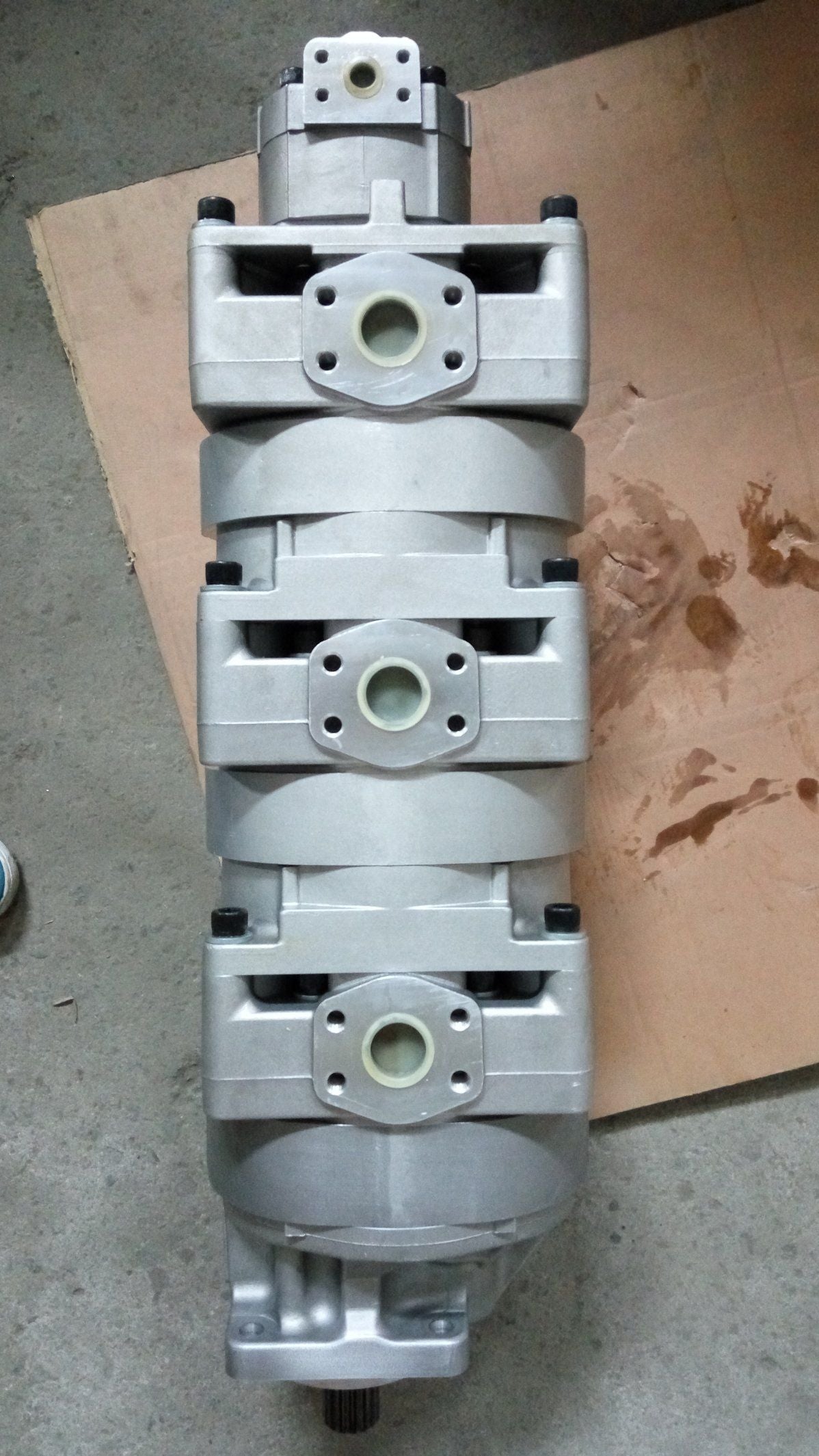 Hydraulic Gear Pump 705-53-42000 for Komatsu WA600-3 WA600-3D Wheel Loader