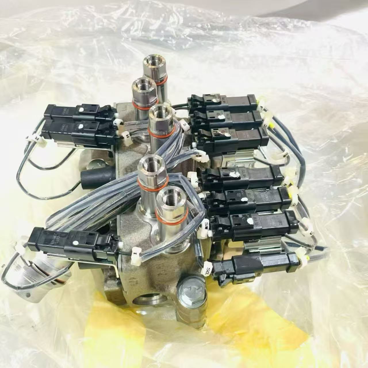 Transmission Control Valve 195-15-85201 for Komatsu D375A-6 3