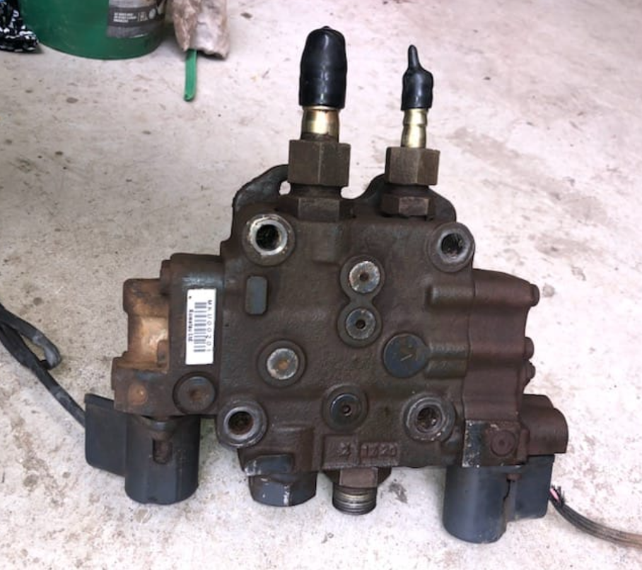 Fan Motor Fan Pump MKU00201 for Komatsu Grader