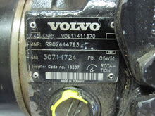 Load image into Gallery viewer, Hydraulic Fan Motor VOE11411370 11411370 for Volvo A35D ADT