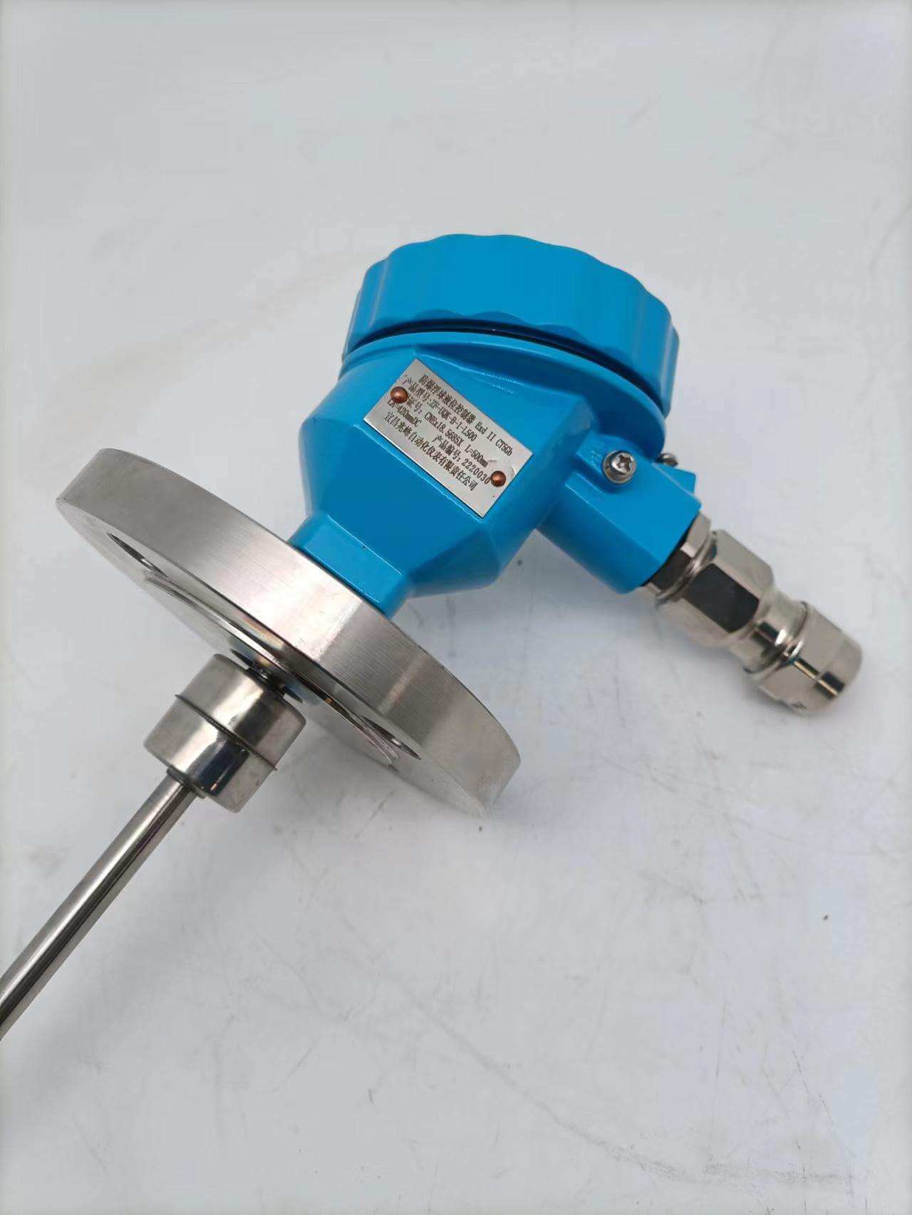 liquid level controller for industrial and civil water and oil level controlling