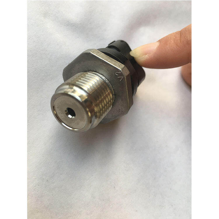 Pressure common rail sensor 6754-72-1210 for PC200-8 PC210-8 PC240-8 Excavator