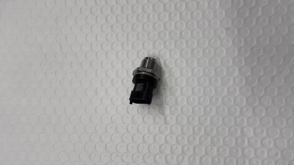 Pressure common rail sensor 6754-72-1210 for PC200-8 PC210-8 PC240-8 Excavator